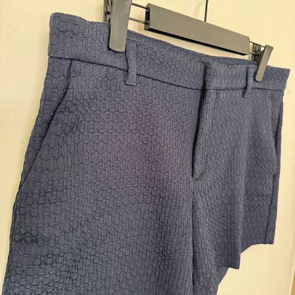 Banana Republic Womens 6 Navy Blue‎ Mid Rise Textured Chino Shorts